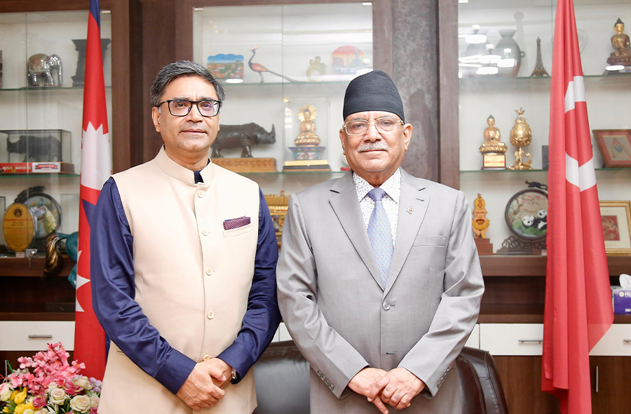 प्रचण्डसँग भारतीय विदेशसचिव मिस्रीको शिष्टाचार भेटवार्ता